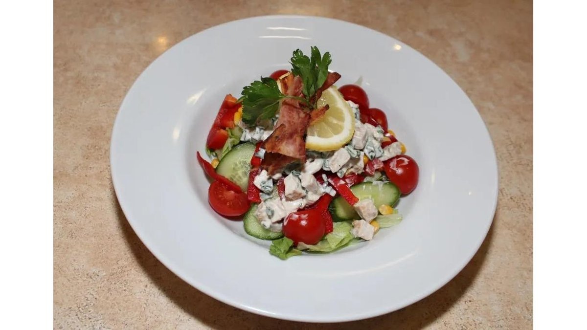 Salată pollo grillia